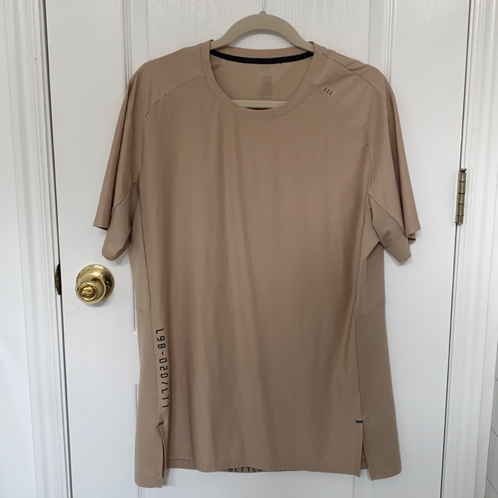 Men’s Lululemon License to Train Short Sleeve